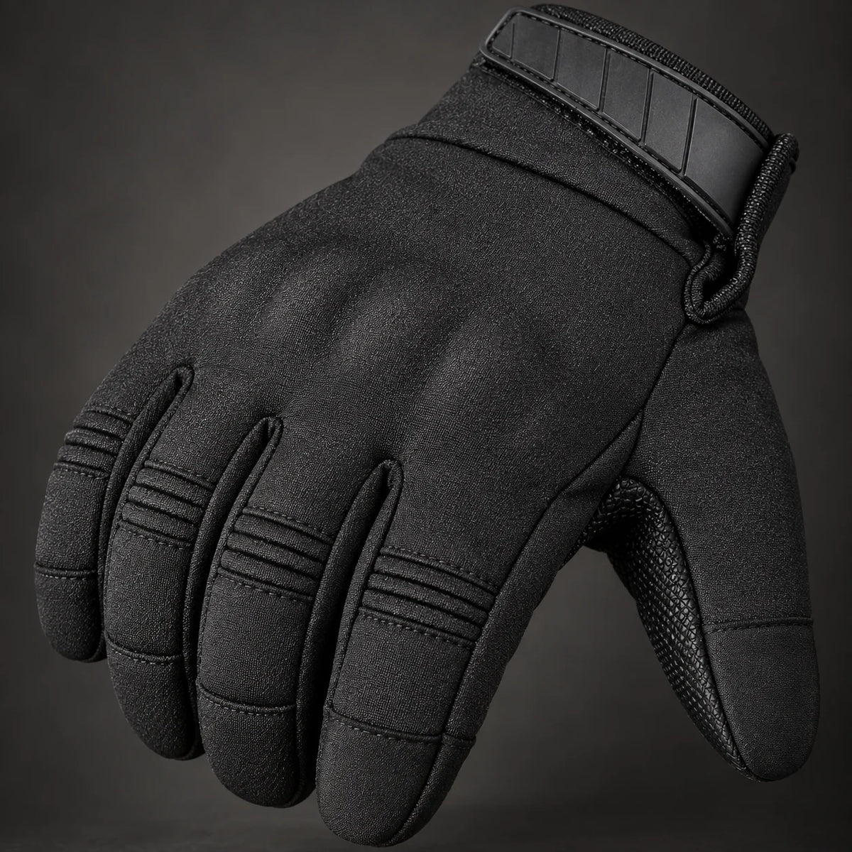 Gant moto Norvik noir — gros plan textile et coutures