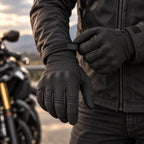 Gants moto hiver déperlants Norvik noirs portés