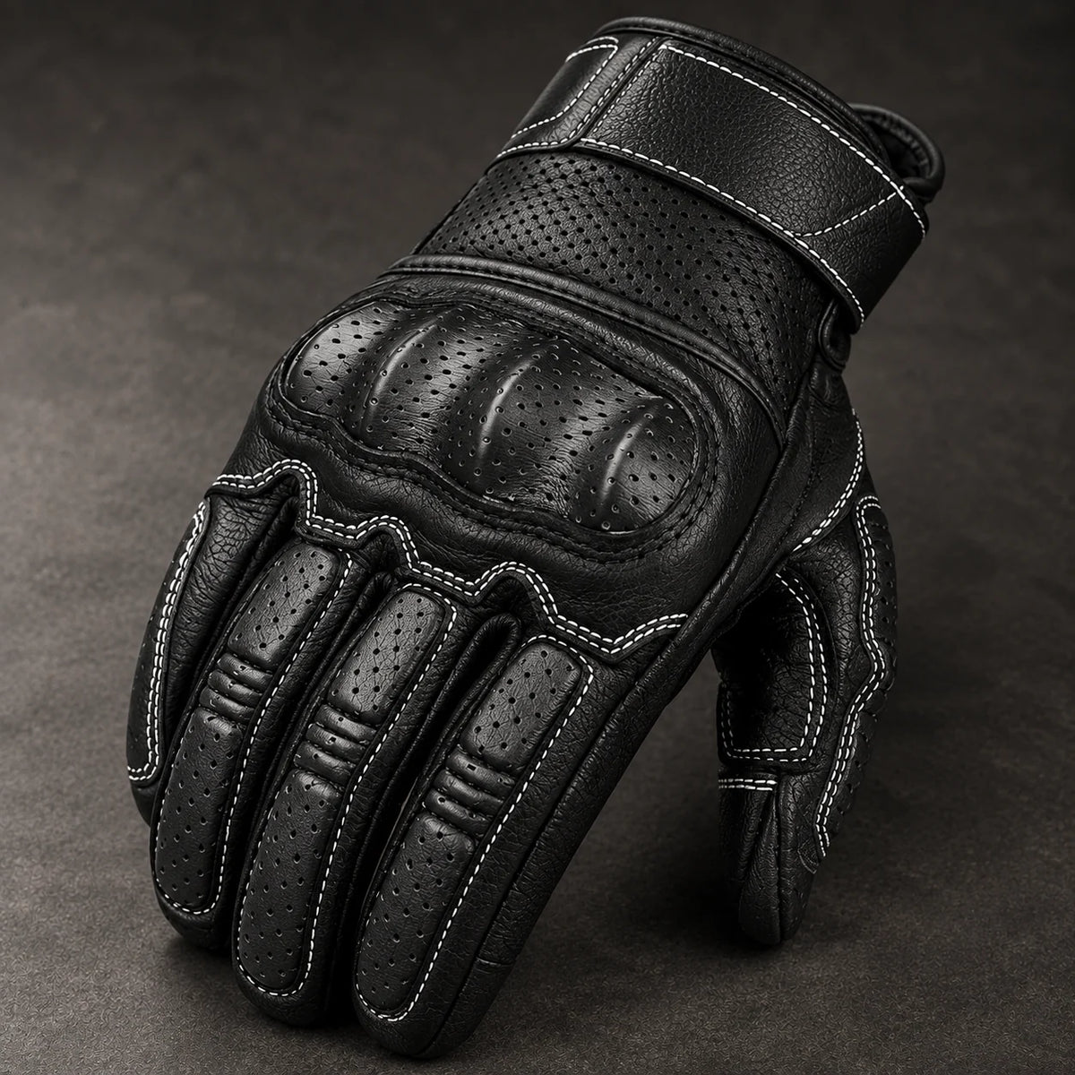Gant moto été Ridera noir — gros plan cuir perforé et protection