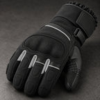 Gant moto hiver coupe-vent Wintra gris — gros plan textile et coutures