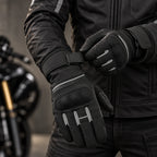 Gants moto hiver coupe-vent Wintra gris portés